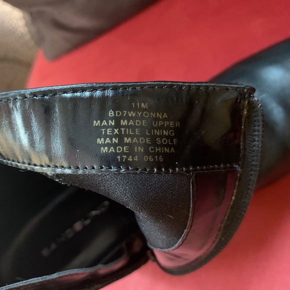 High heeled ankle boots with zipper side - Picture 2 of 3